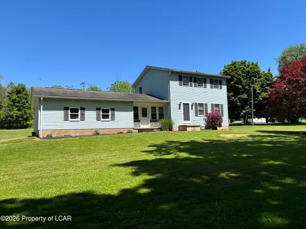 27 Lake Road, Sweet Valley, PA 18656