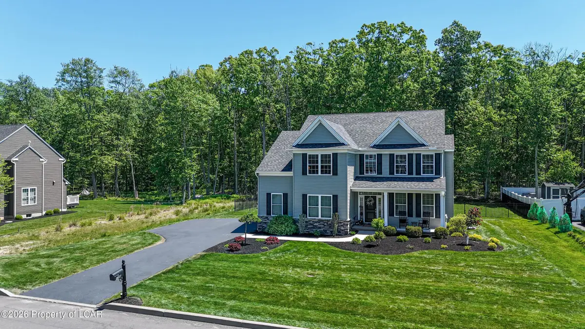1166 Woodberry Drive, Mountain Top, PA 18707 - #1