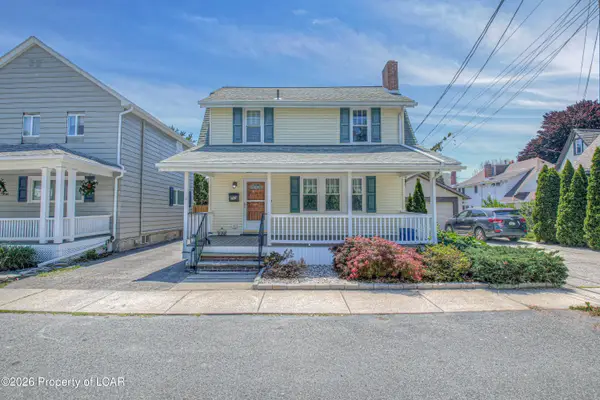 300 Colonial Gardens, Forty Fort, PA 18704