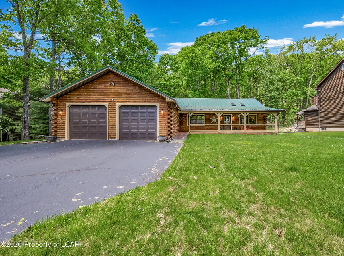 835 Lakeview Drive, Mountain Top, PA 18707 - #1