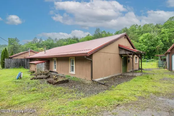 1842 Pa-118, Sweet Valley, PA 18656