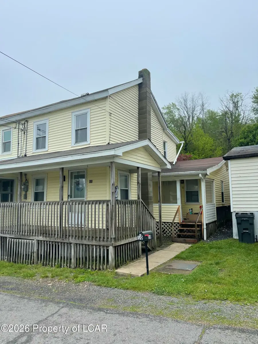 10 Trenton Street, Mahanoy City, PA 17948 - #3