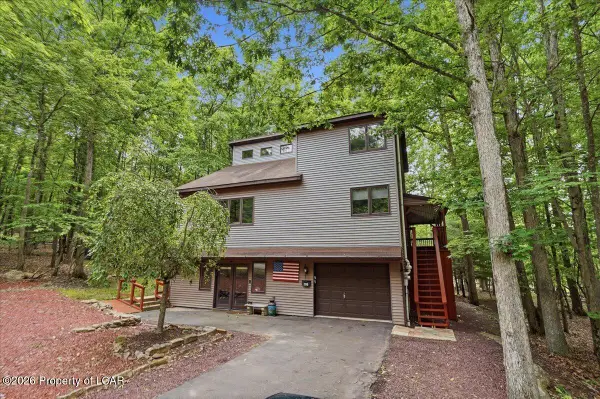 208 Owego Drive, Hazleton, PA 18202