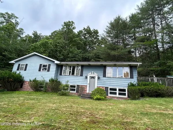 233 Lakeside Drive, Harveys Lake, PA 18618