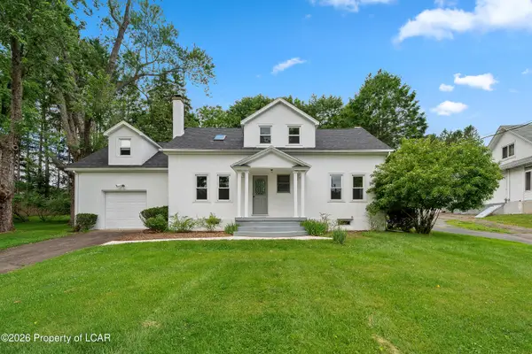 331 Overbrook Avenue, Dallas, PA 18612