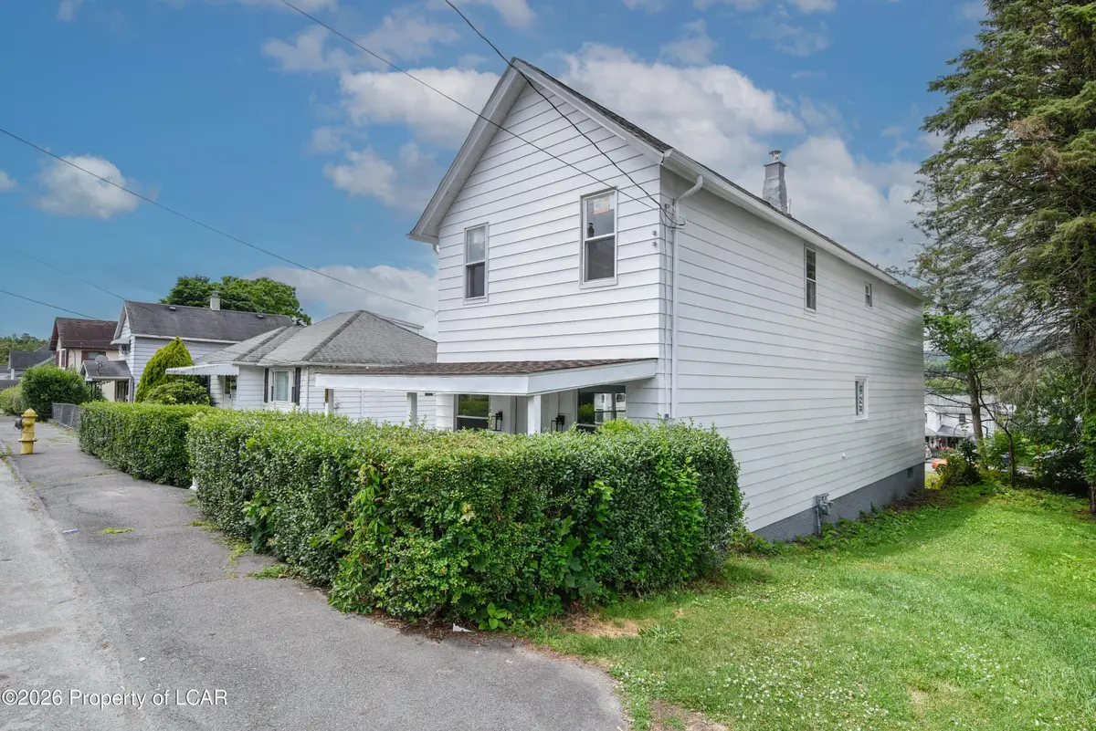 143 Bellman Street, Throop, PA 18512 - #1