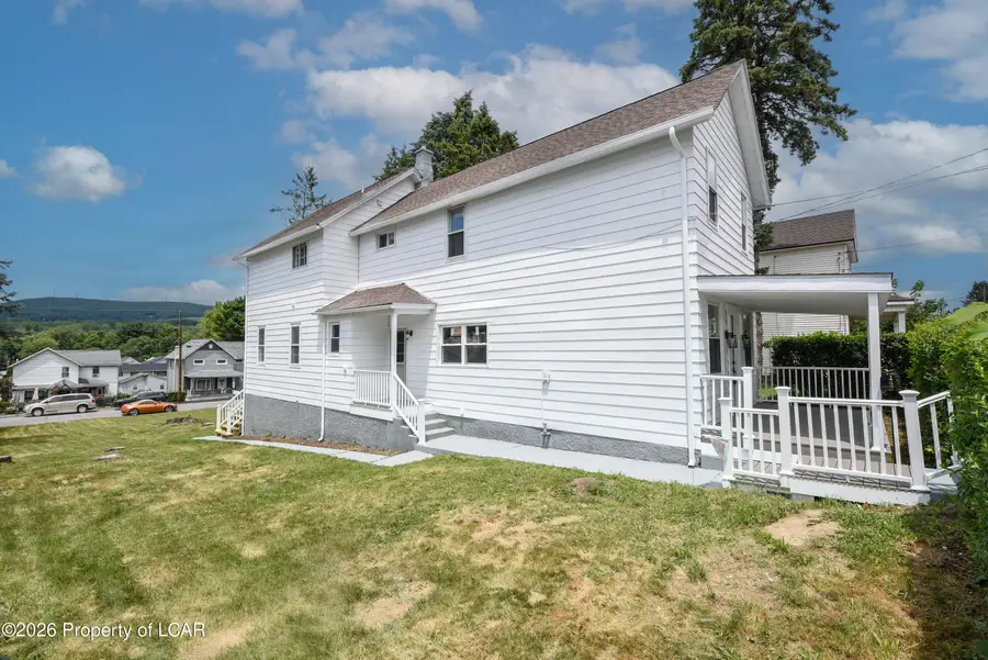 143 Bellman Street, Throop, PA 18512 - #2
