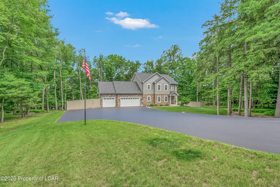 330 Deer Run Drive, Mountain Top, PA 18707 - #3