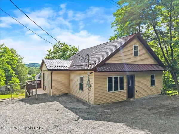 141 Harris Street, Dallas, PA 18612
