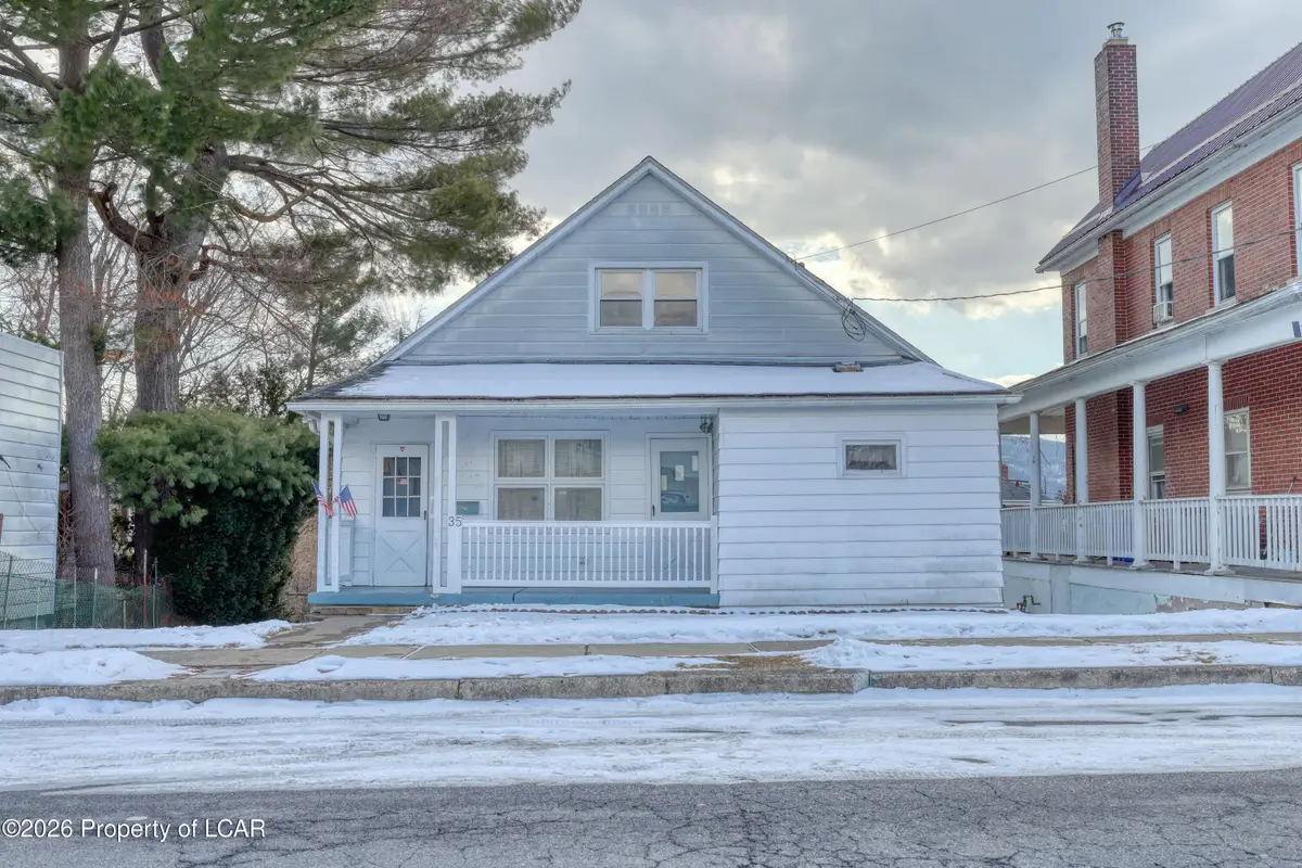 35 E Noble Street, Nanticoke, PA 18634 - Image #1