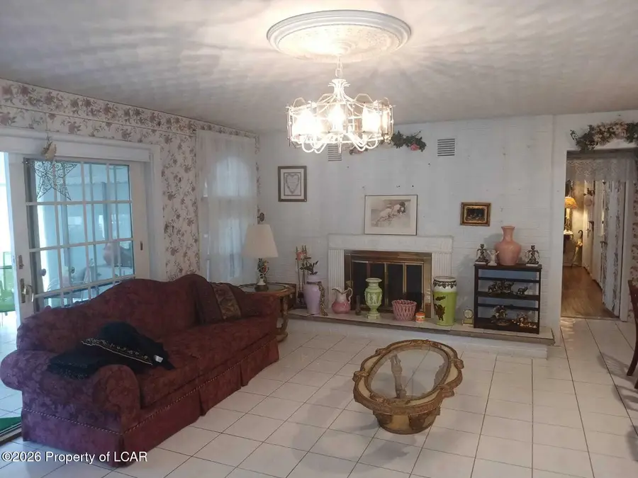 928 11th Street, Hazleton, PA 18201 - #2