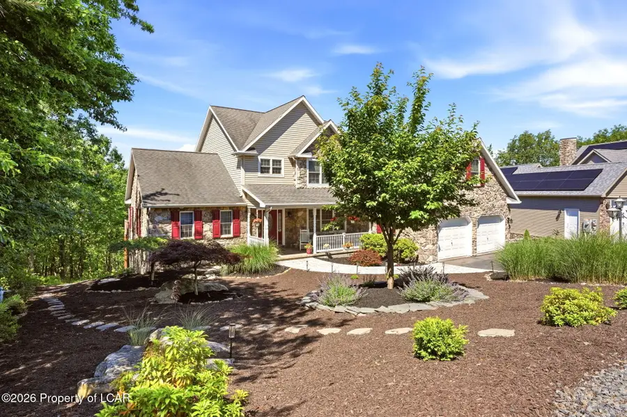 17 Mohican Court, Hazleton, PA 18202 - #2