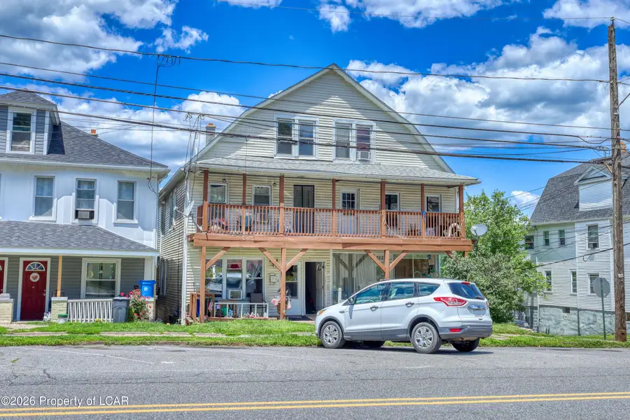 262 Lee Park Avenue, Hanover, PA 18706 - #2
