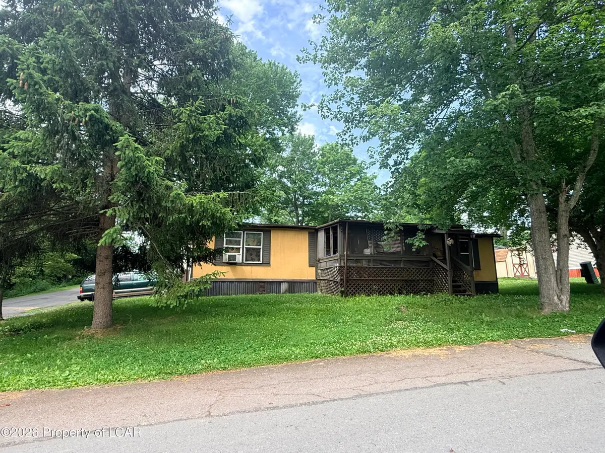 77 Valley Stream Trailer, Mountain Top, PA 18707 - #1