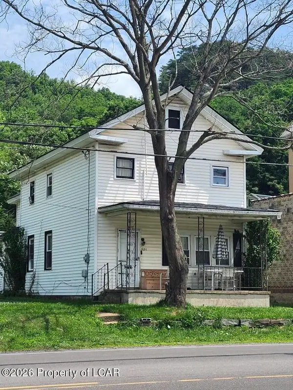 321 Poplar Street, Nanticoke, PA 18634