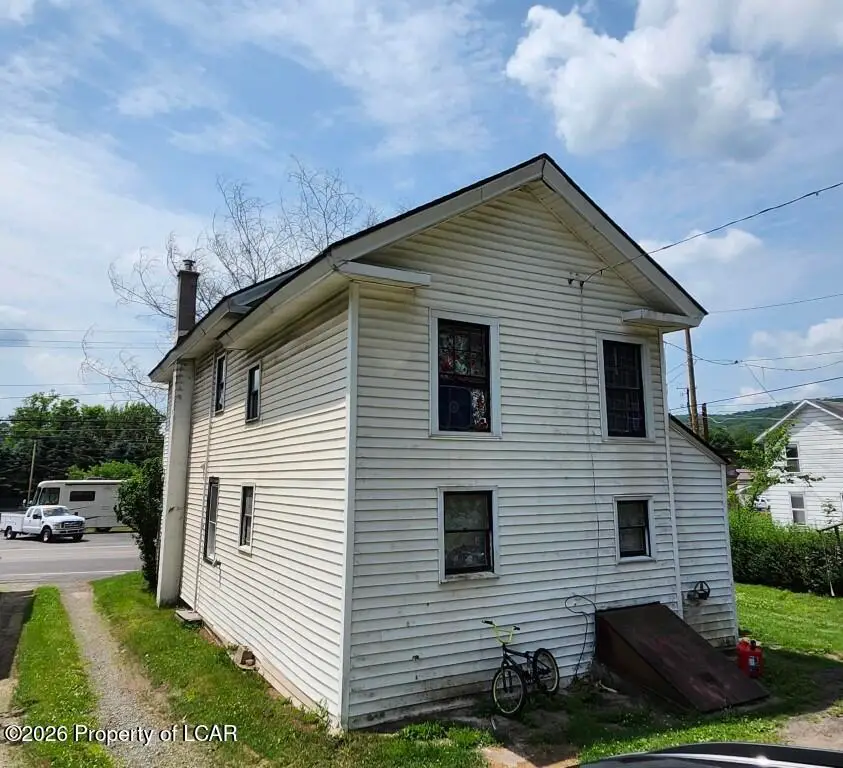 321 Poplar Street, Nanticoke, PA 18634 - #2