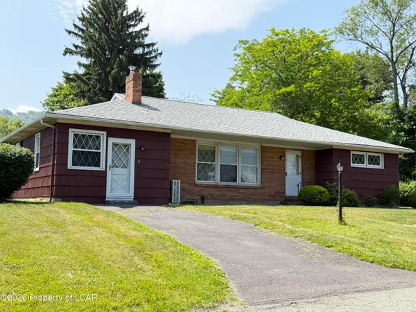 2 Rushinock Lane, Sugarloaf, PA 18249