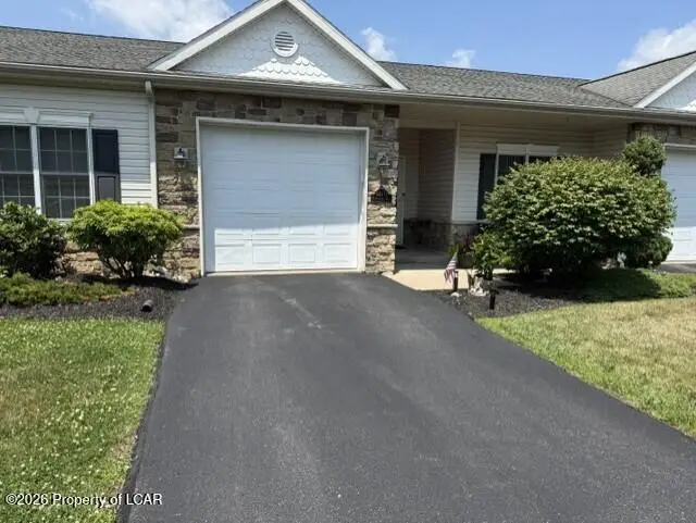 4011 Hollywood Boulevard, Hazle, PA 18202 - #1