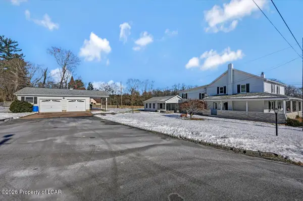 305 Sophia Coxe Drive, Freeland, PA 18224