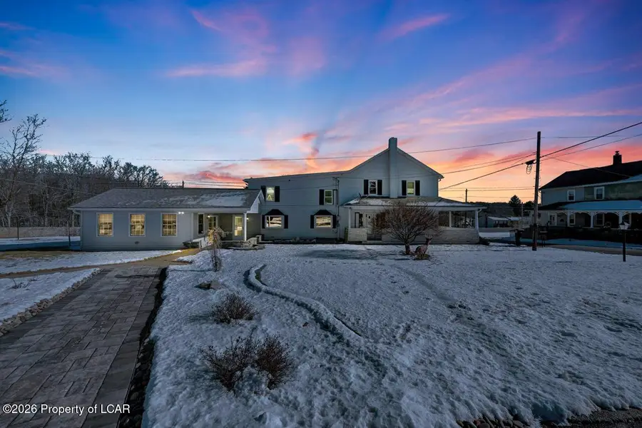 305 Sophia Coxe Drive, Freeland, PA 18224 - Image #2