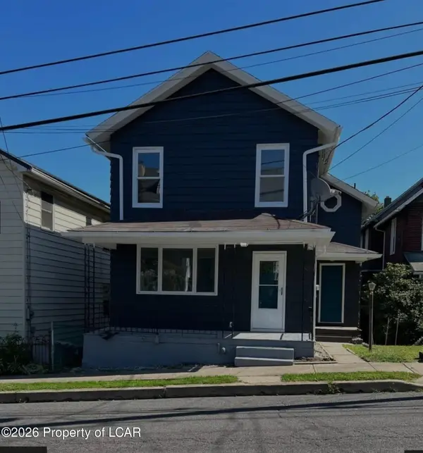 30 Hillside Avenue, Edwardsville, PA 18704