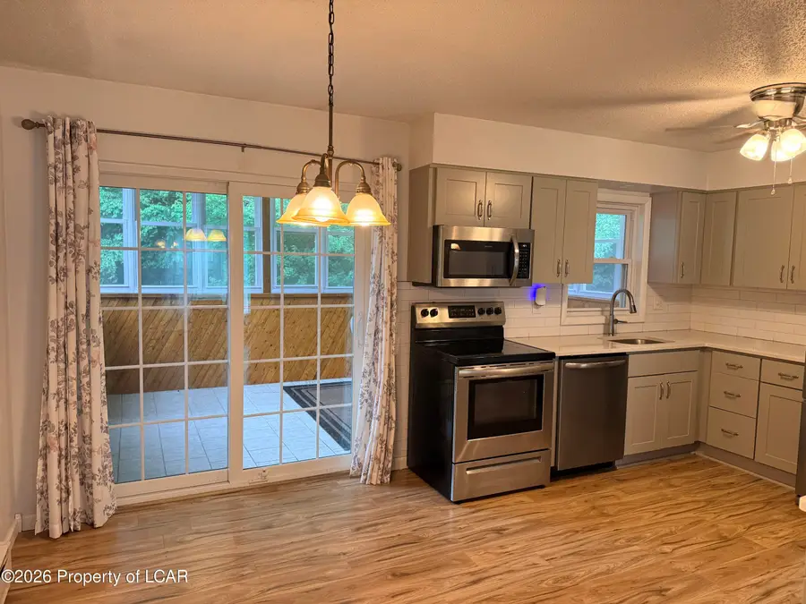 530 Hillside Drive, Hazle, PA 18202 - #3