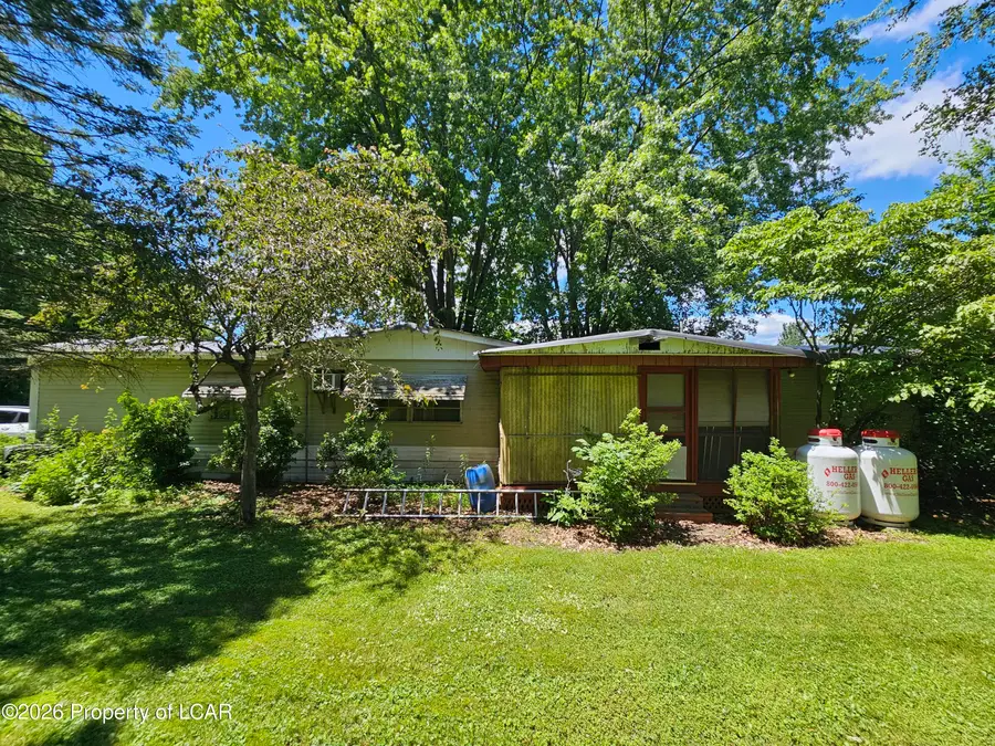 524 Hilltop Drive, Dallas, PA 18612 - #2