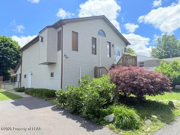 960 Manhattan Court, Hazleton, PA 18201