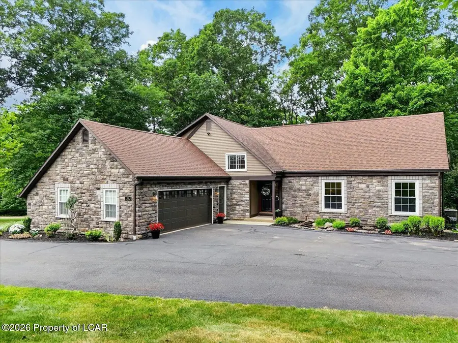 129 Jacobs Ladder, Mountain Top, PA 18707 - #2