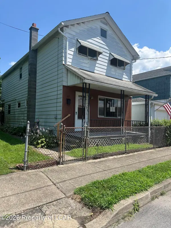 27 Russell Street, Edwardsville, PA 18704