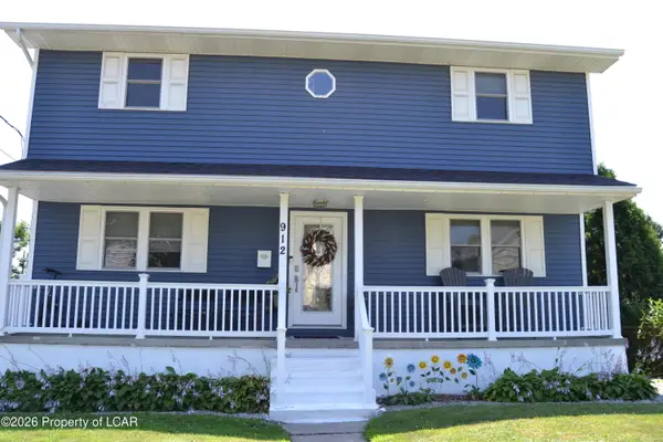 912 Throop Street, Dunmore, PA 18512