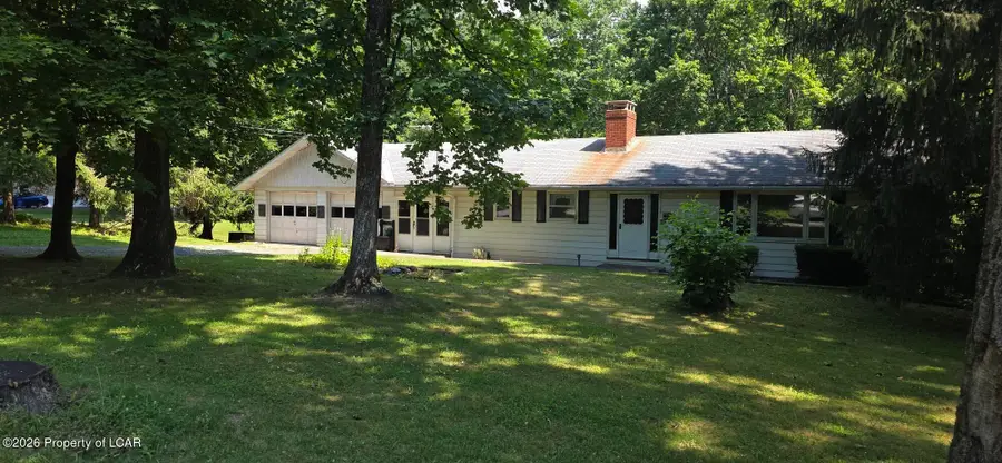 4819 Five Point Road, New Tripoli, PA 18066 - #2