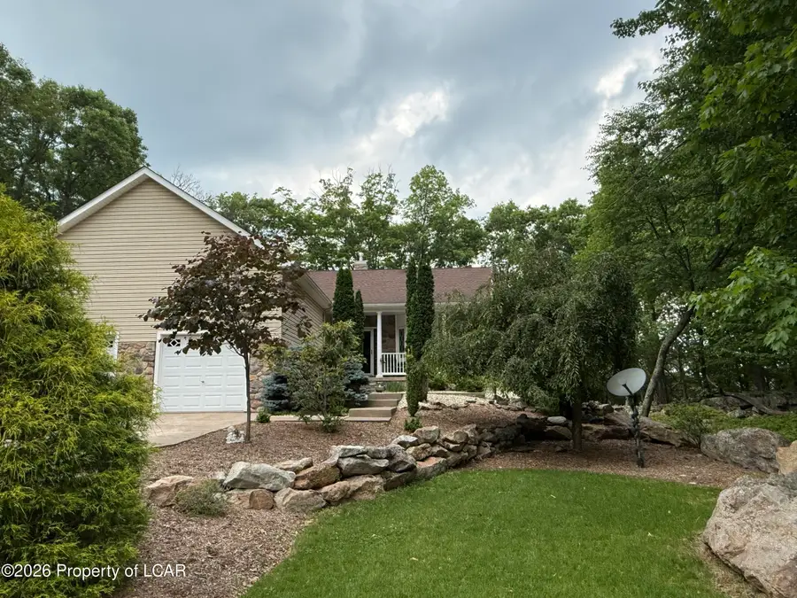 47 Dakota Drive, Hazleton, PA 18202 - #2