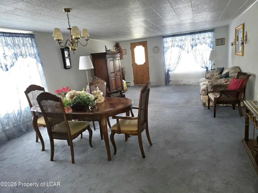 215 W Green Street, Nanticoke, PA 18634 - Image #2