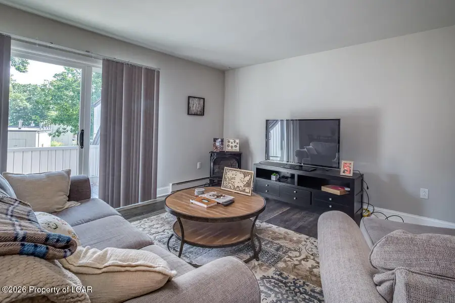 128 Orchard E, Dallas, PA 18612 - #3