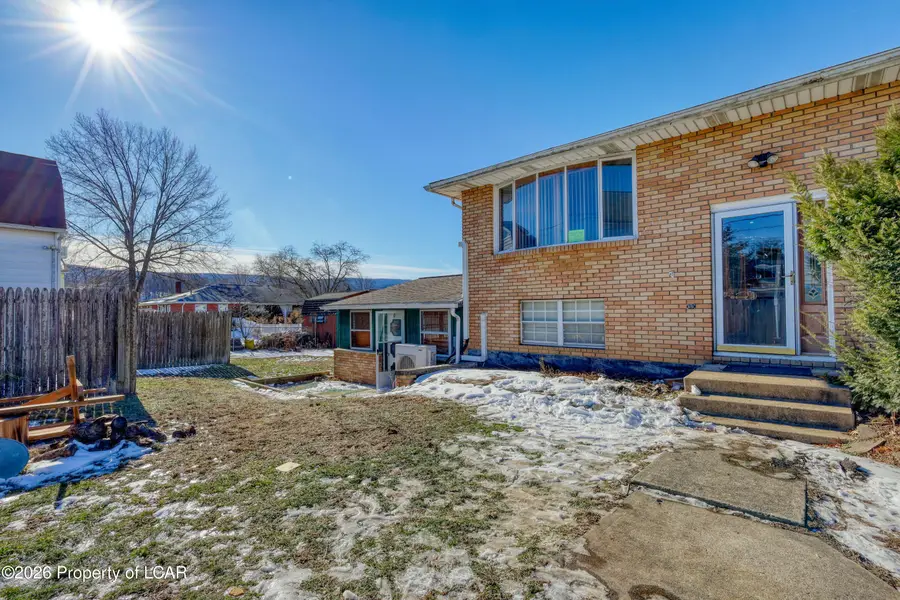 321 W Union Street, Nanticoke, PA 18634 - #3