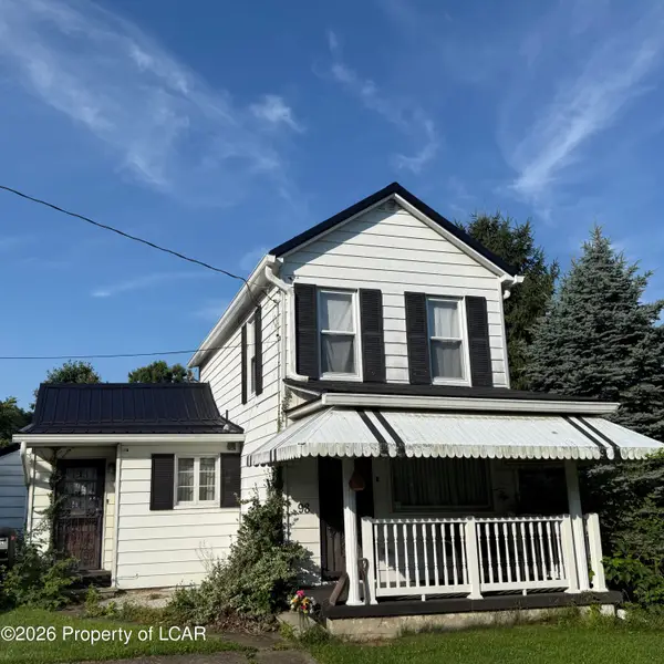 98 Waller Street, Larksville, PA 18704