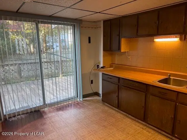 18 Ridge Street, Dallas, PA 18612 - #3