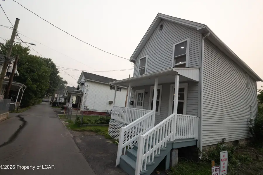 17 Griffiths Lane, Wilkes Barre, PA 18702 - #2