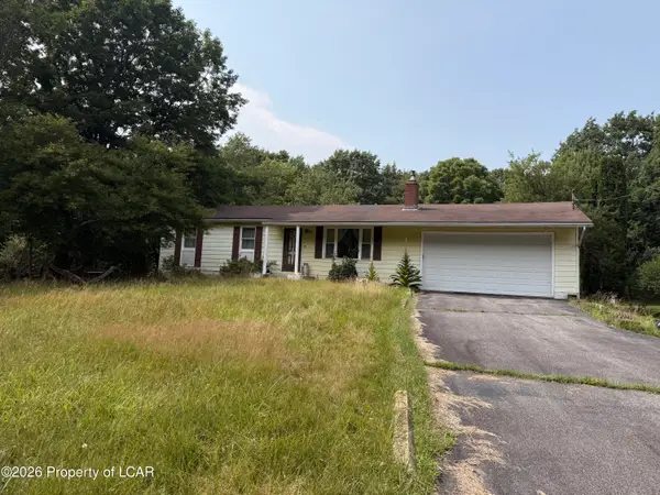 1623 Meadow Run Road, Bear Creek, PA 18702