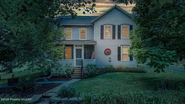 534 Brace Road, Dallas, PA 18612