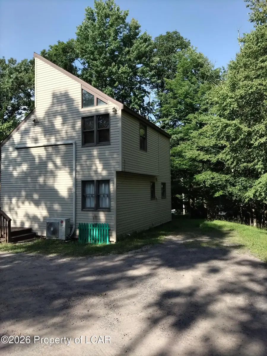 583 Chamonix Lane, Zion Grove, PA 17985 - #3
