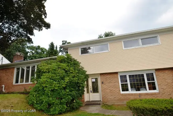 78 Summit Road, Mountain Top, PA 18707