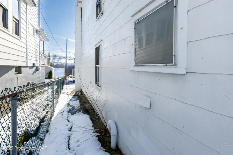 32 Stanton Street, Plains, PA 18705 - #3