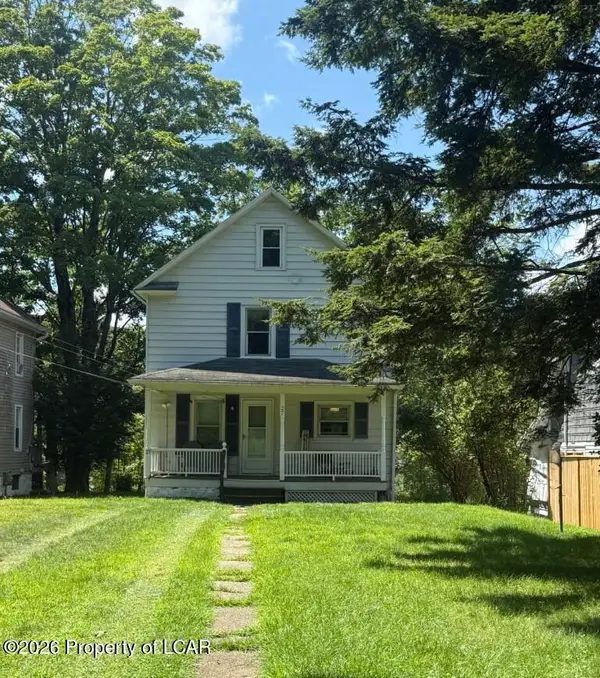 27 Shaver Avenue, Shavertown, PA 18708
