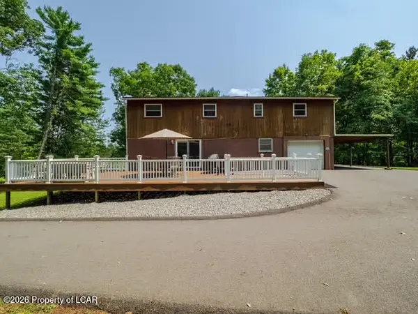 10 Hart Lane, Harveys Lake, PA 18618