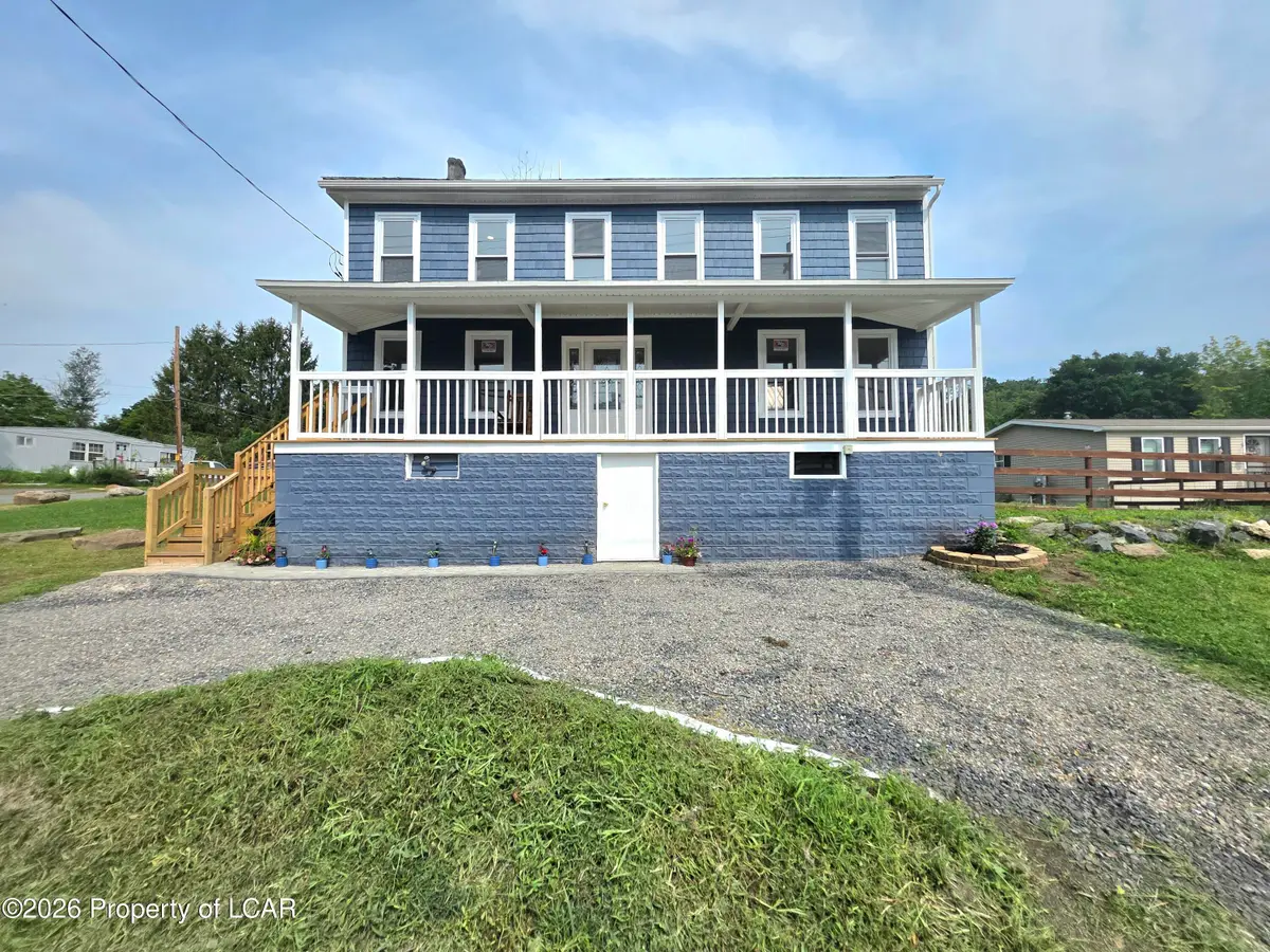593 Old 209 Road, Tamaqua, PA 18252 - #1