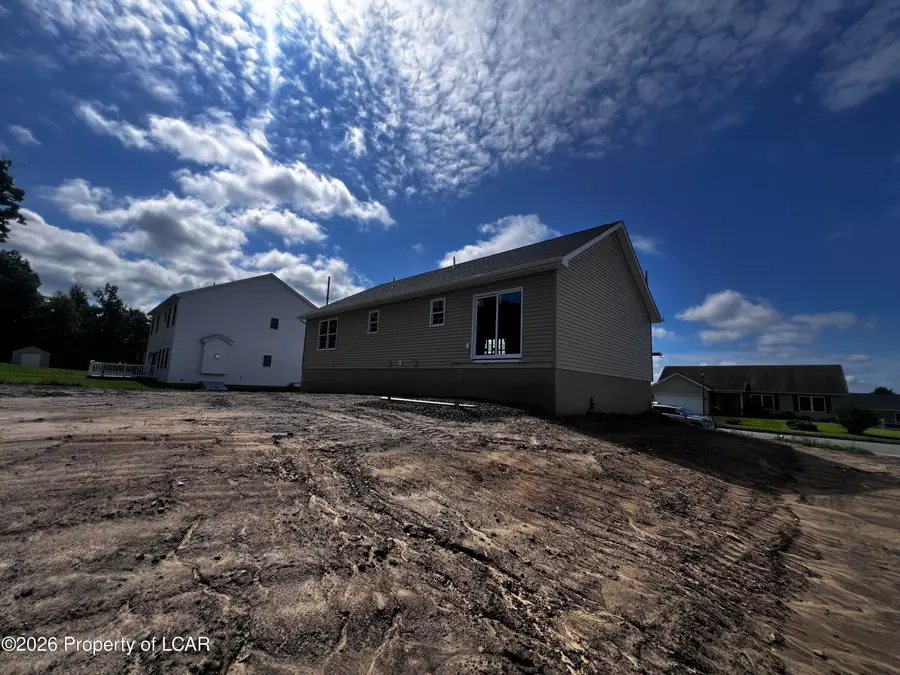 517 Wisteria Drive, Moosic, PA 18507 - #2