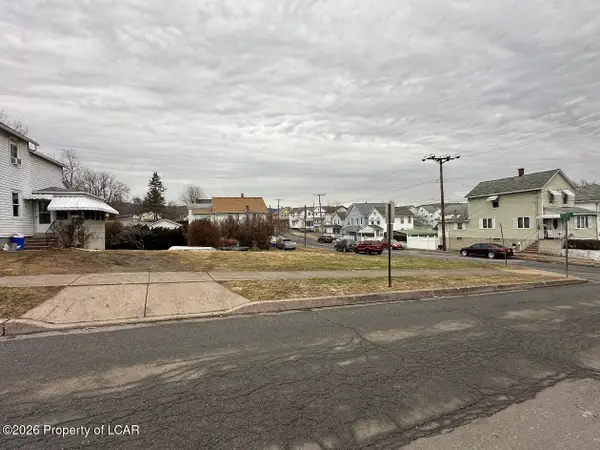 225 Hillside Avenue, Edwardsville, PA 18704