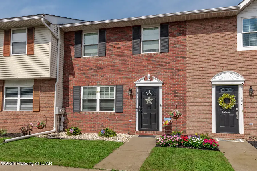109 Aster Court, Exeter, PA 18643 - #2